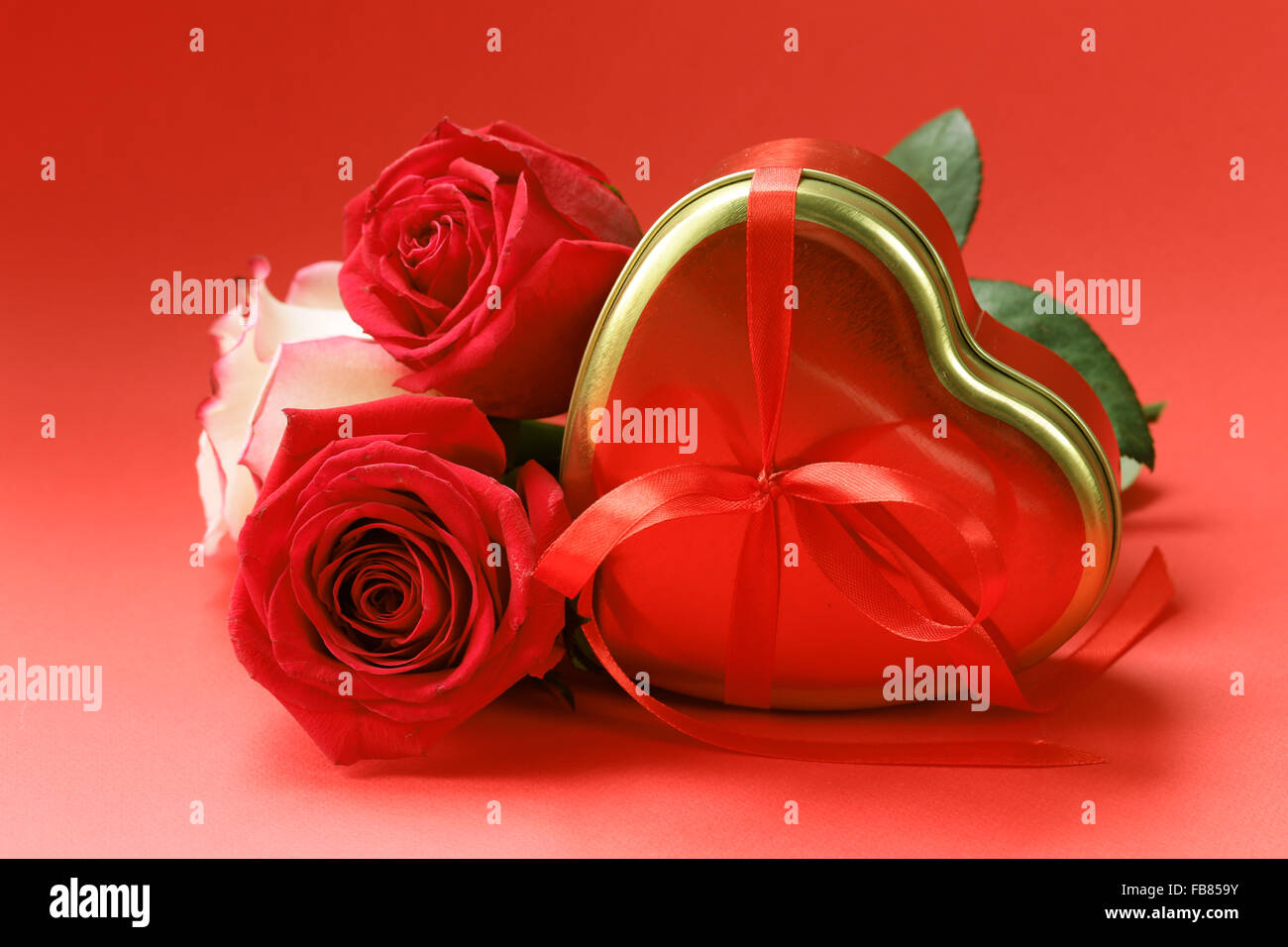 Rose Flowers Hearts And Holiday Gifts For St Valentine Day Stock Photo Alamy