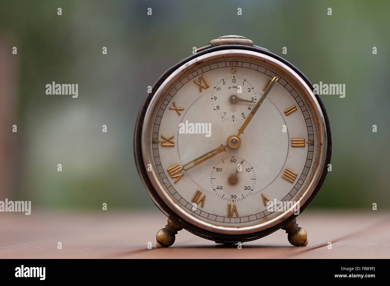 Eight o'clock. Vintage analog clock. Retro alarm clock Stock Photo Alamy