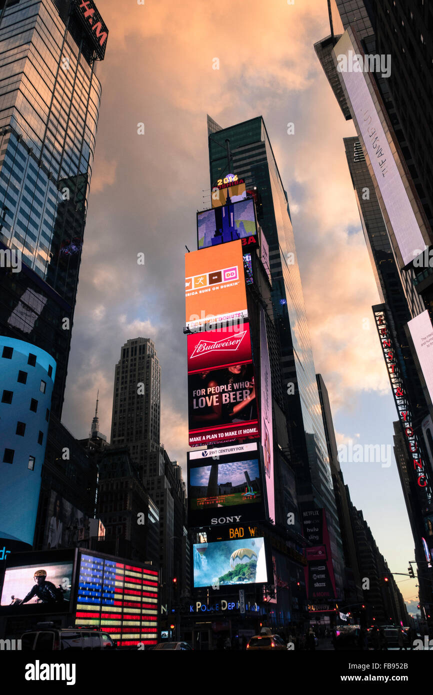 Electronic Billboards Light Up Times Square at Night, NYC Stock Photo Alamy
