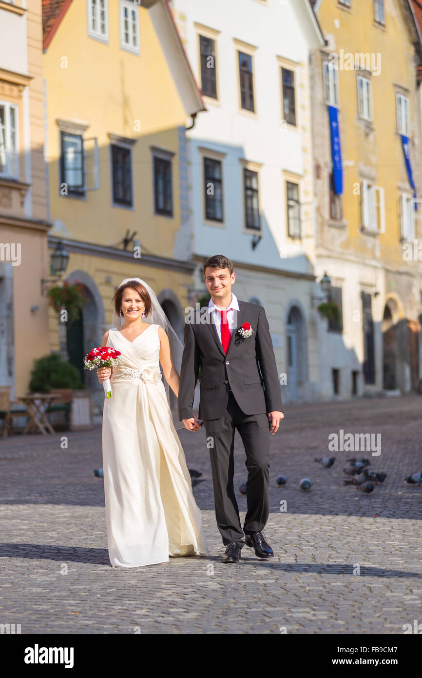 Medieval couple dress hi-res stock photography and images - Alamy