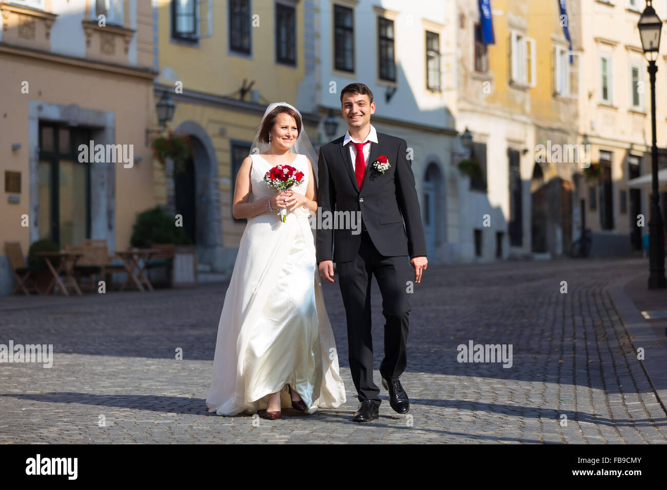 Medieval couple dress hi-res stock photography and images - Alamy
