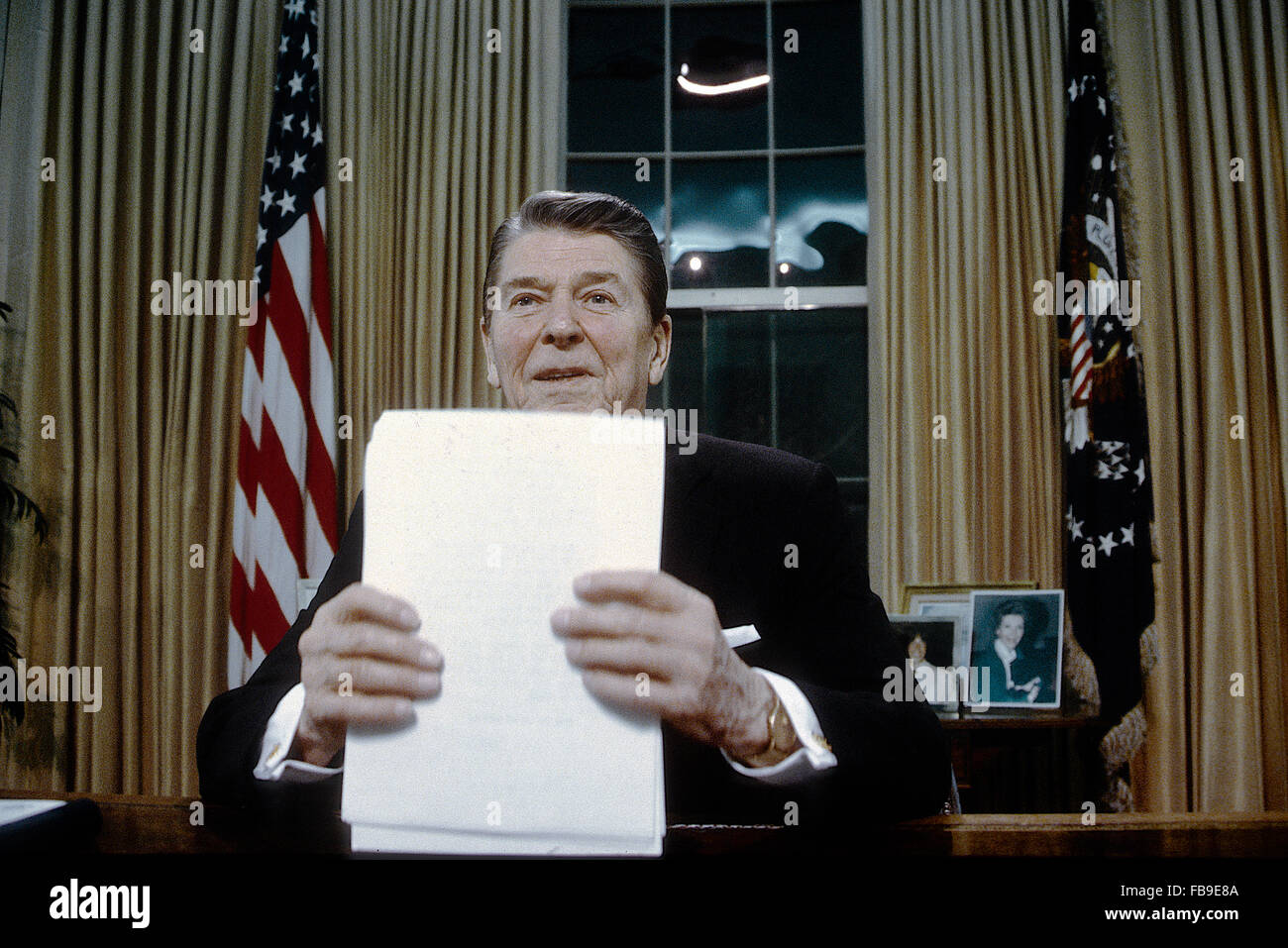 Ronald reagan oval office hi-res stock photography and images - Alamy