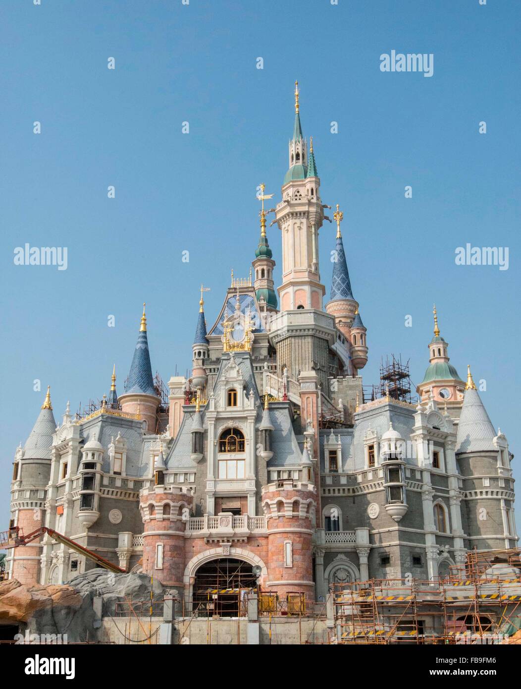 Shanghai. 13th Jan, 2016. Photo taken on Nov. 14, 2015 shows the castle of Shanghai Disney Resort under construction in east China's Shanghai. Shanghai Disney Resort will officially open and welcome its first guests on June 16, the Walt Disney Company and Shanghai Shendi Group announced Wednesday. Construction of the resort, the sixth of its kind worldwide, started in 2011 with an investment of 34 billion yuan (about 5.5 billion U.S. dollars). © Xinhua/Alamy Live News Stock Photo