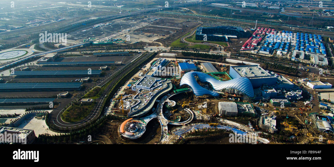 Shanghai. 12th Dec, 2015. Photo taken on Dec. 12, 2015 shows a general view of Shanghai Disney Resort in east China's Shanghai. Shanghai Disney Resort will officially open and welcome its first guests on June 16, the Walt Disney Company and Shanghai Shendi Group announced Wednesday. Construction of the resort, the sixth of its kind worldwide, started in 2011 with an investment of 34 billion yuan (about 5.5 billion U.S. dollars). © Niu Yixin/Xinhua/Alamy Live News Stock Photo