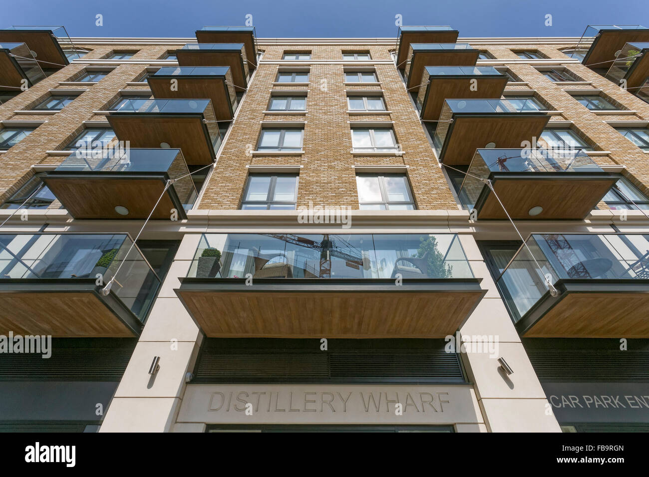 W6 balcony hires stock photography and images Alamy