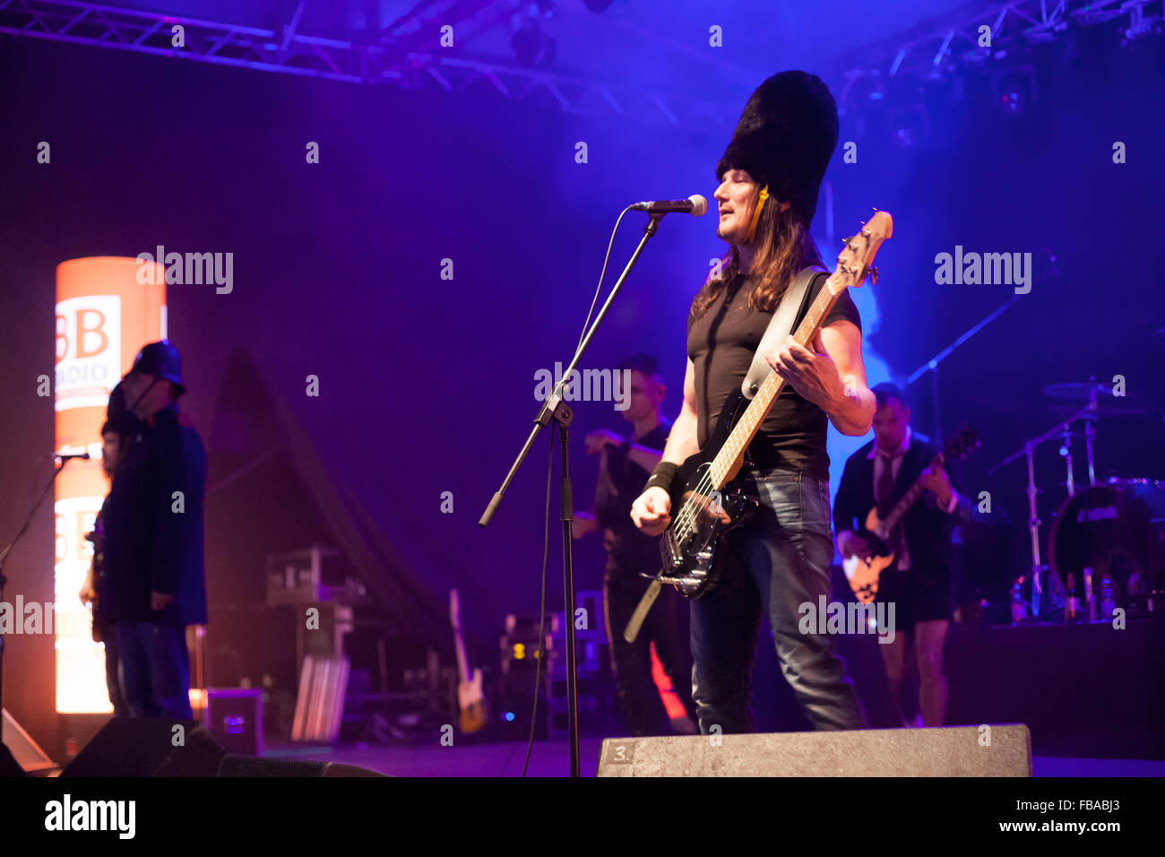 Ac dc cover band hi-res stock photography and images - Alamy