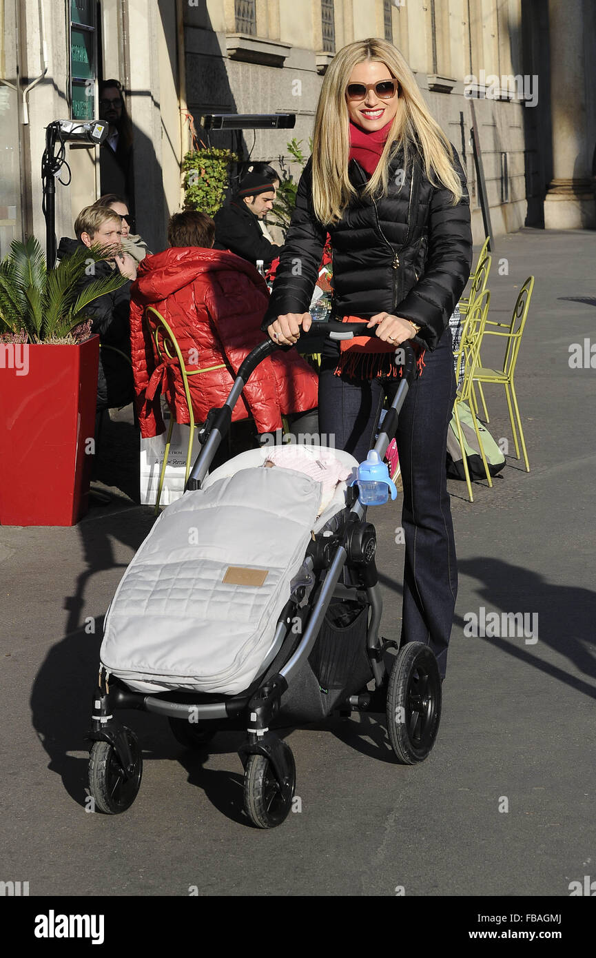Michelle Hunziker, Tomaso Trussardi, and their daughters Sole and