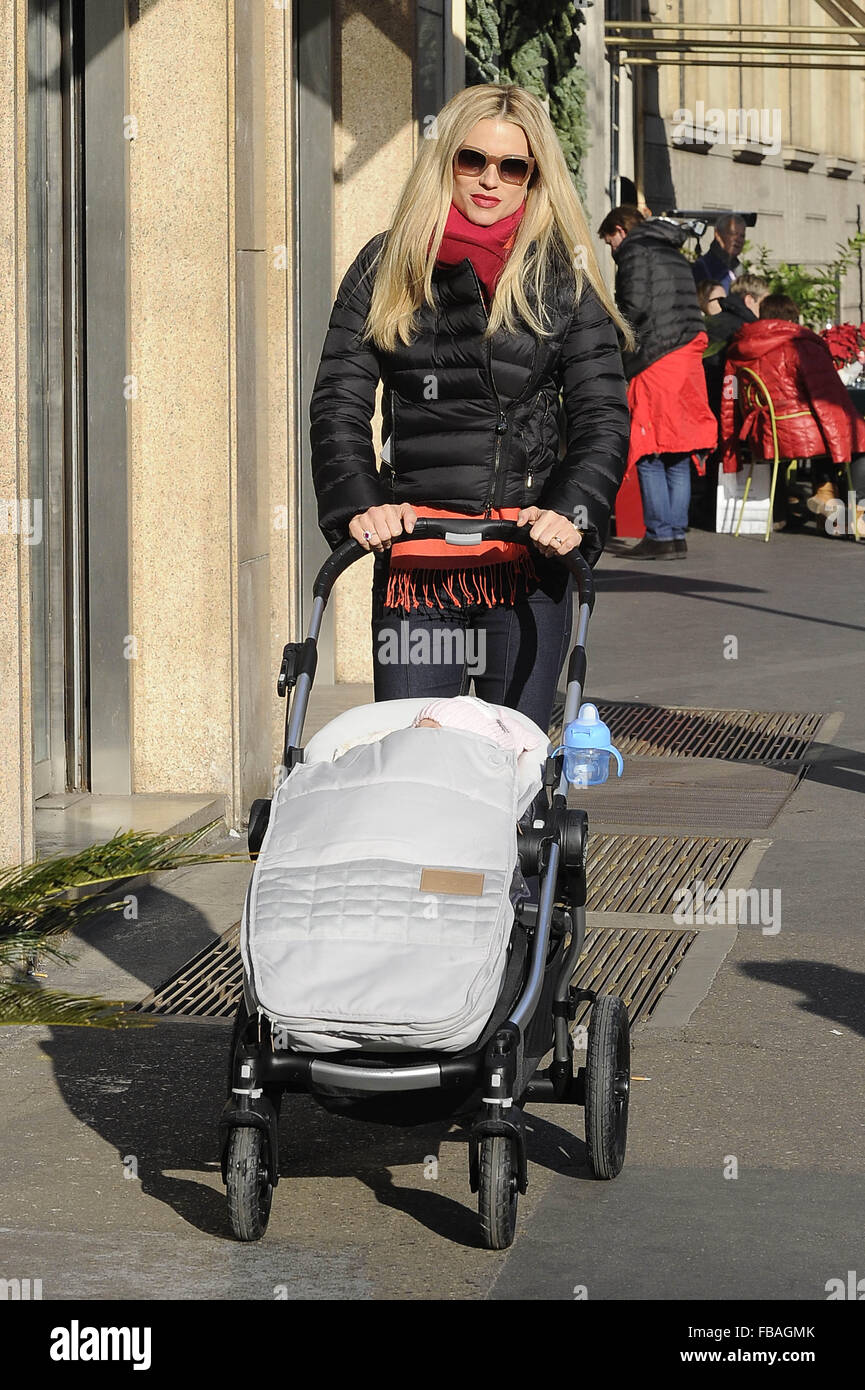 Michelle Hunziker, Tomaso Trussardi, and their daughters Sole and
