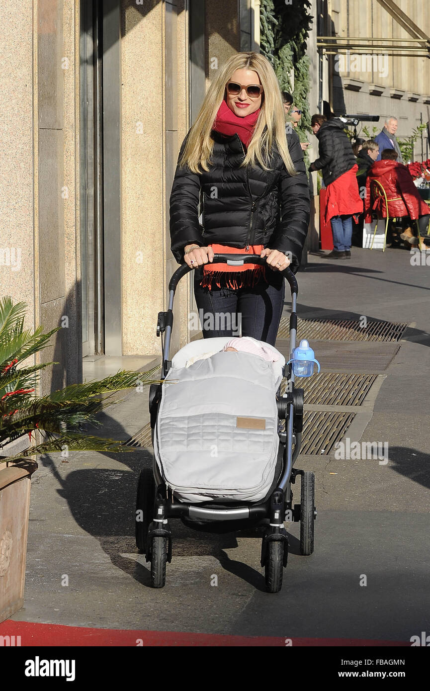 Michelle Hunziker, Tomaso Trussardi, and their daughters Sole and