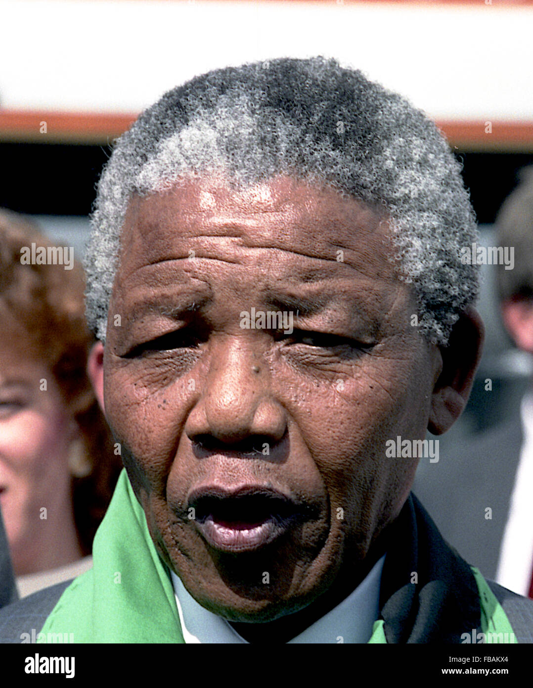 Washington, DC., USA, 24th June, 1990 Nelson Mandela along with his then wife Winnie arrive at Washington DC's National Airport. He is greeted by Randall Robinson the founder of Trans Africa and Effie Barry the wife of Washington DC Mayor Marion Barry, and Congressman Walter Fountry (D-DC) Credit: Mark Reinstein Stock Photo