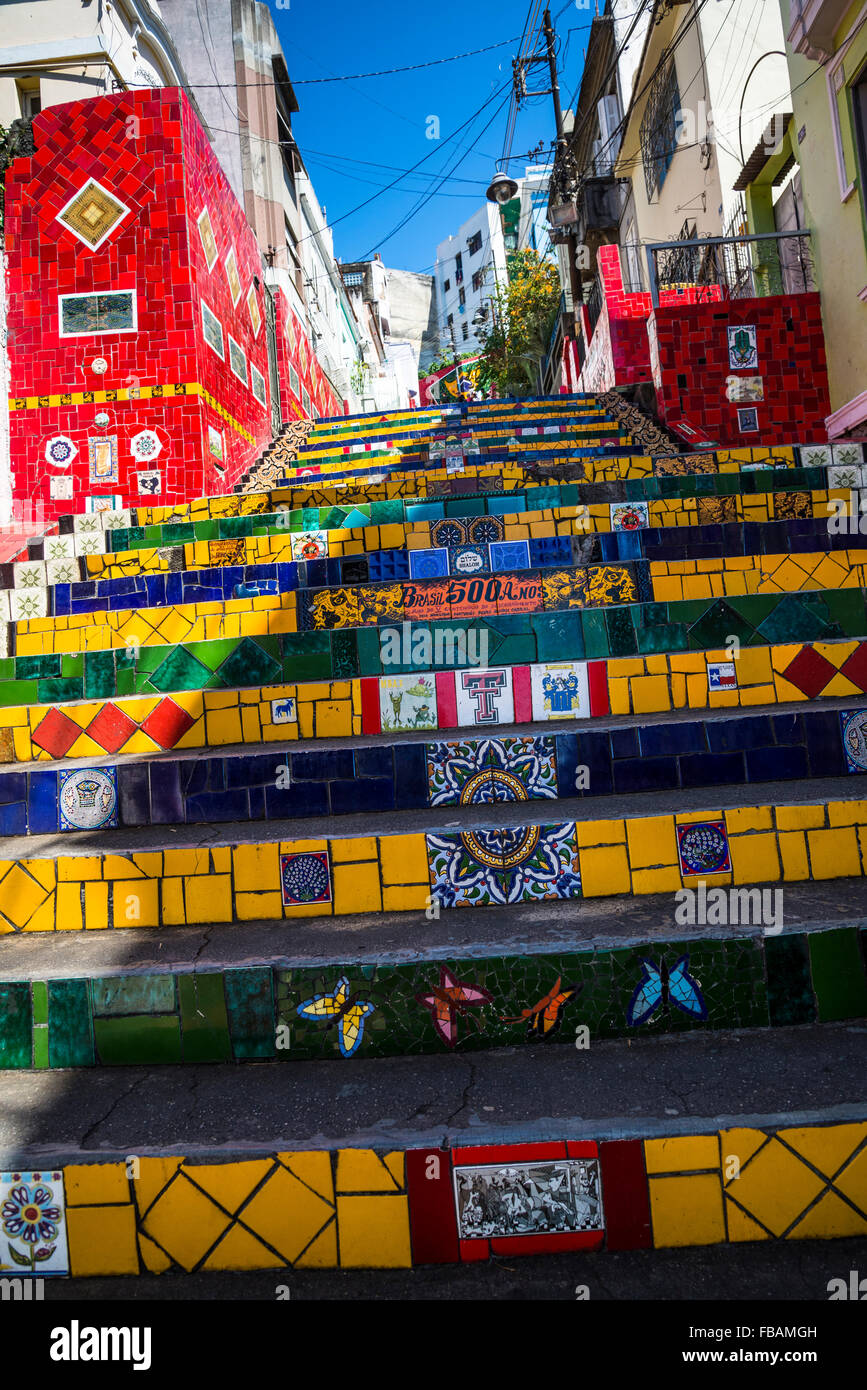laderia-do-santa-teresa-escadaria-selar-n-selaron-steps-rio-de