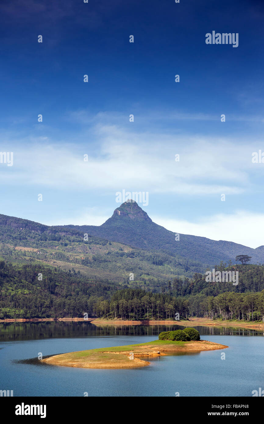 Amazing view over Maussakelle Reservoir (Maskeliya lake) on Adam's Peak ...