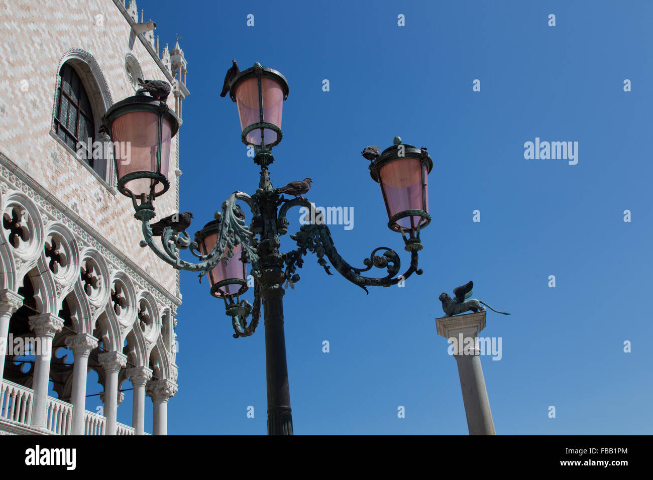 Doge palace venice construction hi-res stock photography and images - Alamy