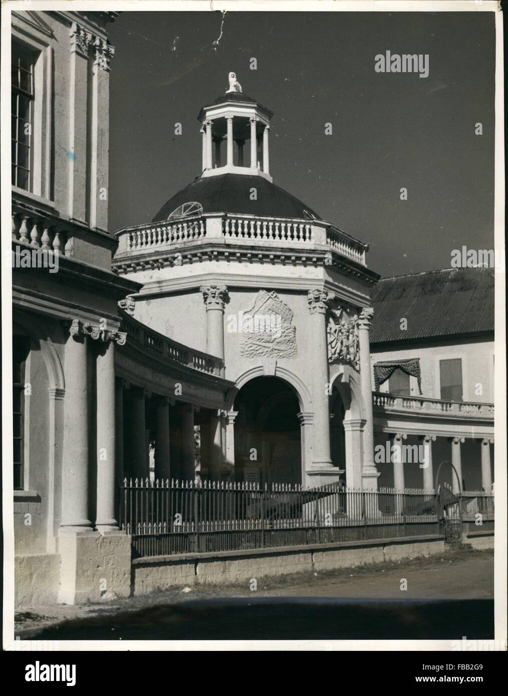 1956 - Jamaica, B.W.I. in the squre at Spanish Town, thirteen miles from Kingston stands the memorial to admiral Rodney who defeated the french fleet under the command of count De Grasse in 1782. (Credit Image: © Keystone Pictures USA/ZUMAPRESS.com) Stock Photo