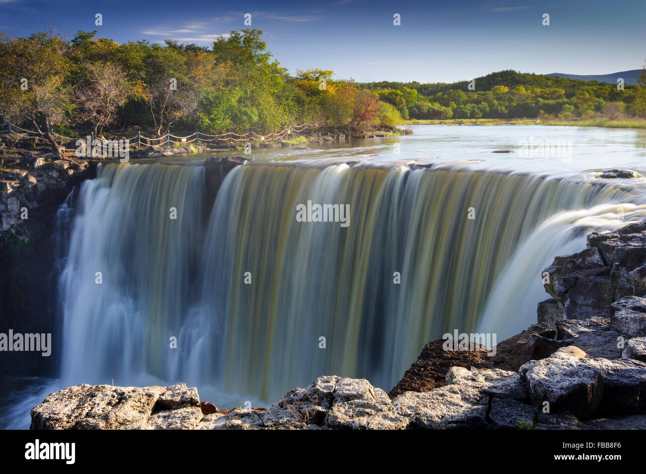 Diaoshuilou Waterfall in China Stock Photo Alamy