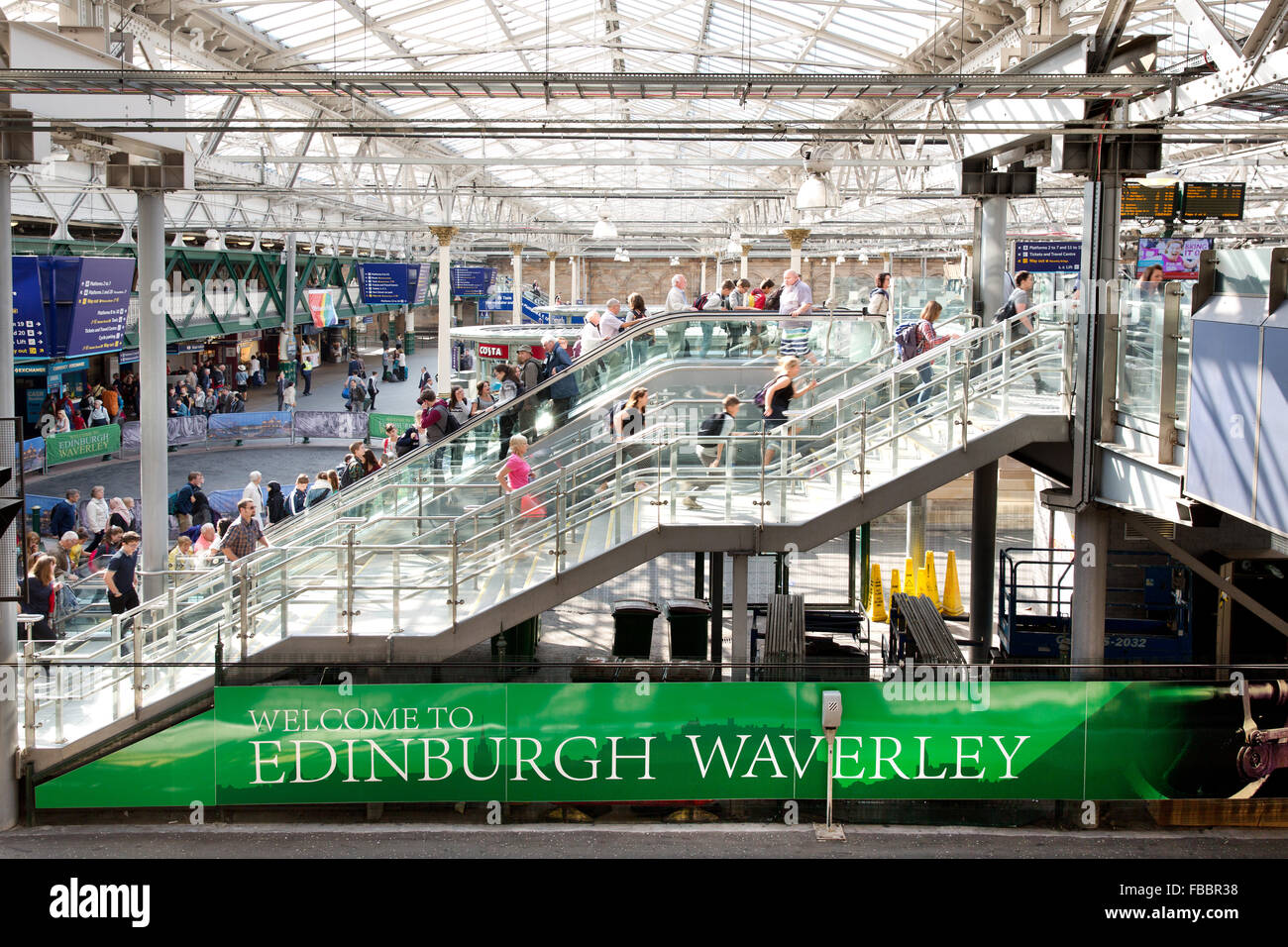Edinburgh's Waverley station, Scotland Stock Photo Alamy