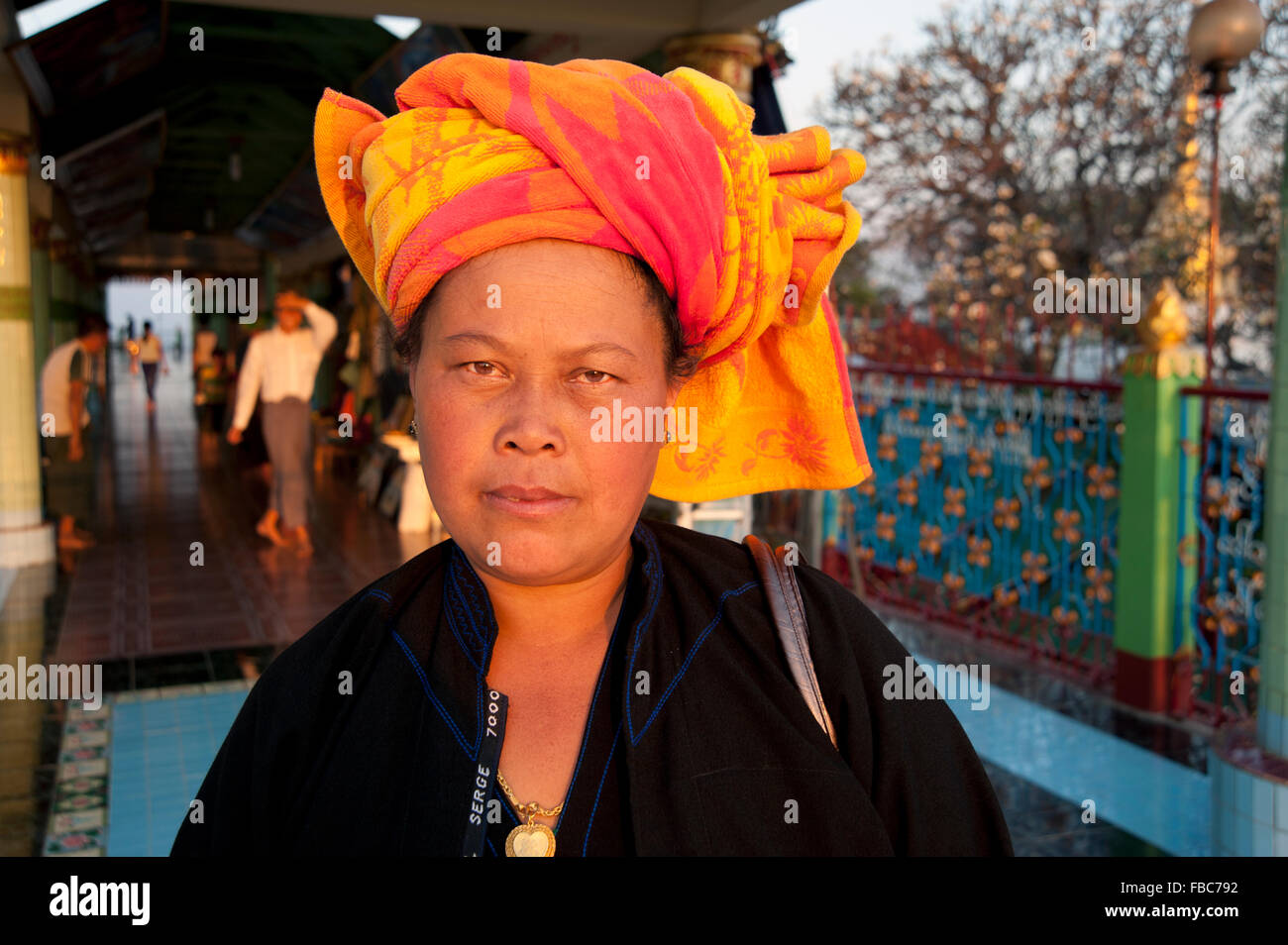 Burmese nationality hi-res stock photography and images - Alamy