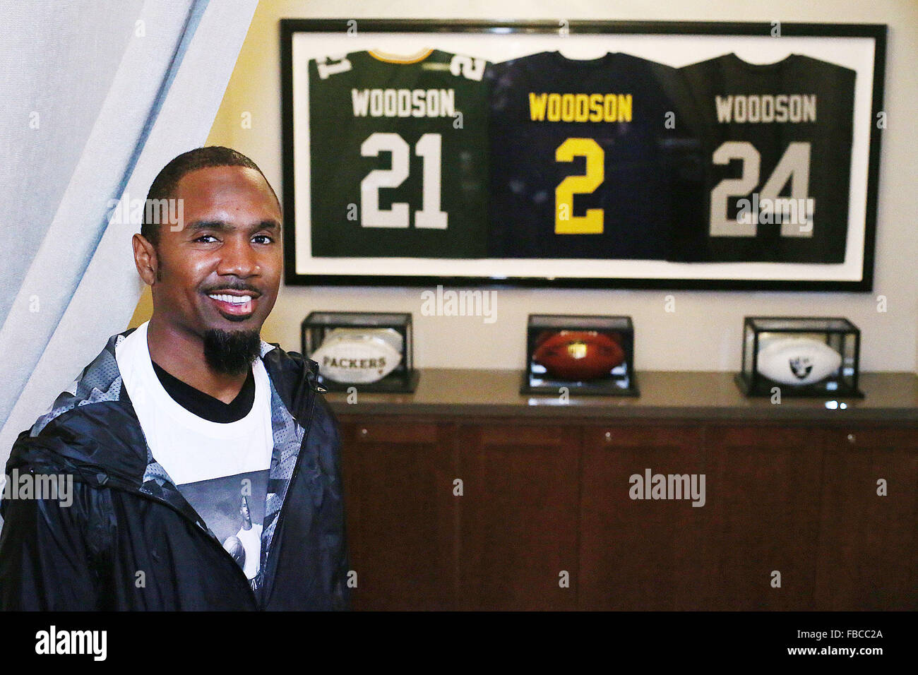 Napa, CA, USA. 7th Jan, 2016. Charles Woodson is seen at the tasting room for Chalres Woodson Wines in Napa on Thursday. © Napa Valley Register/ZUMA Wire/Alamy Live News Stock Photo