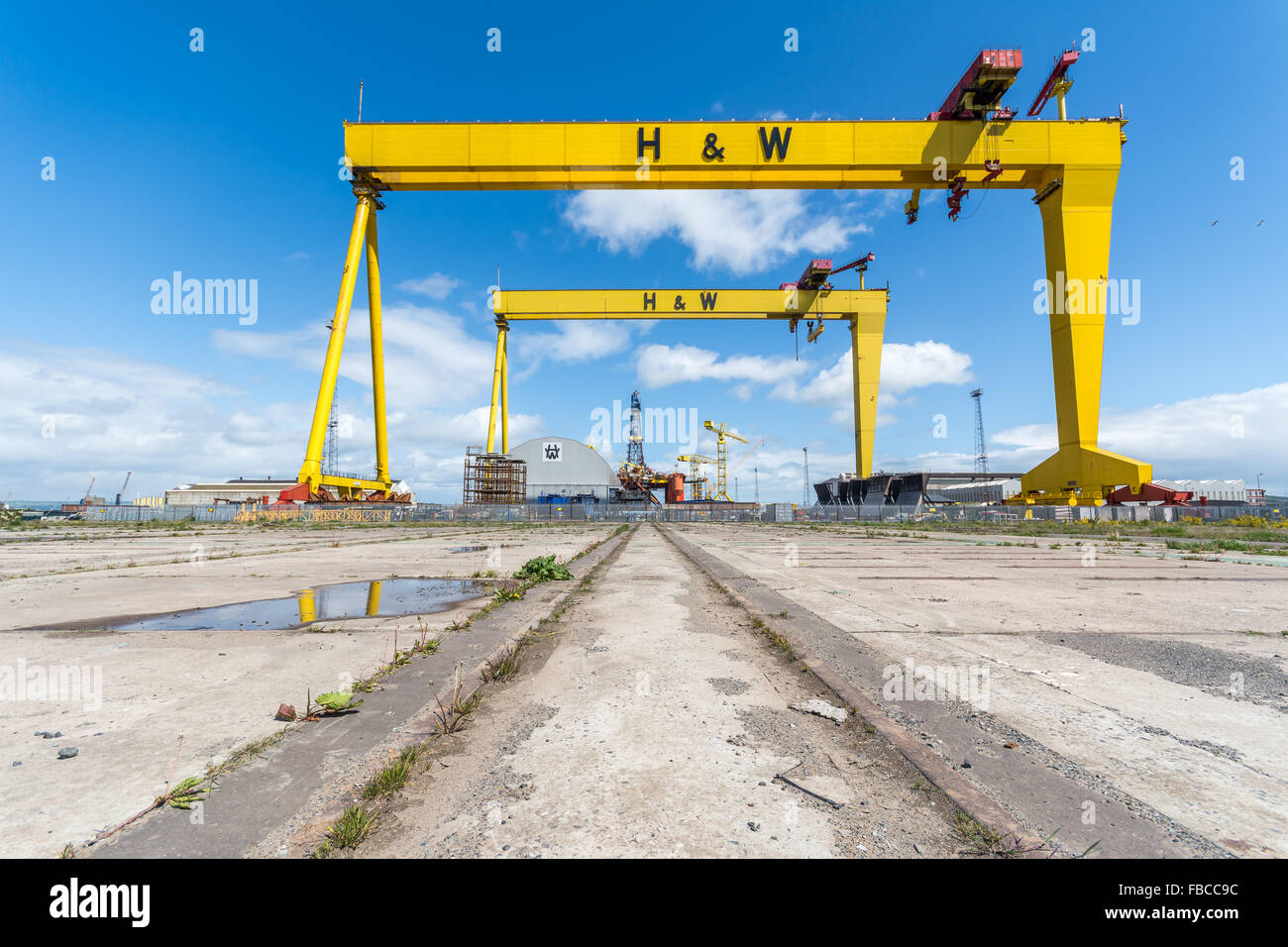 H&w cranes hi-res stock photography and images - Alamy