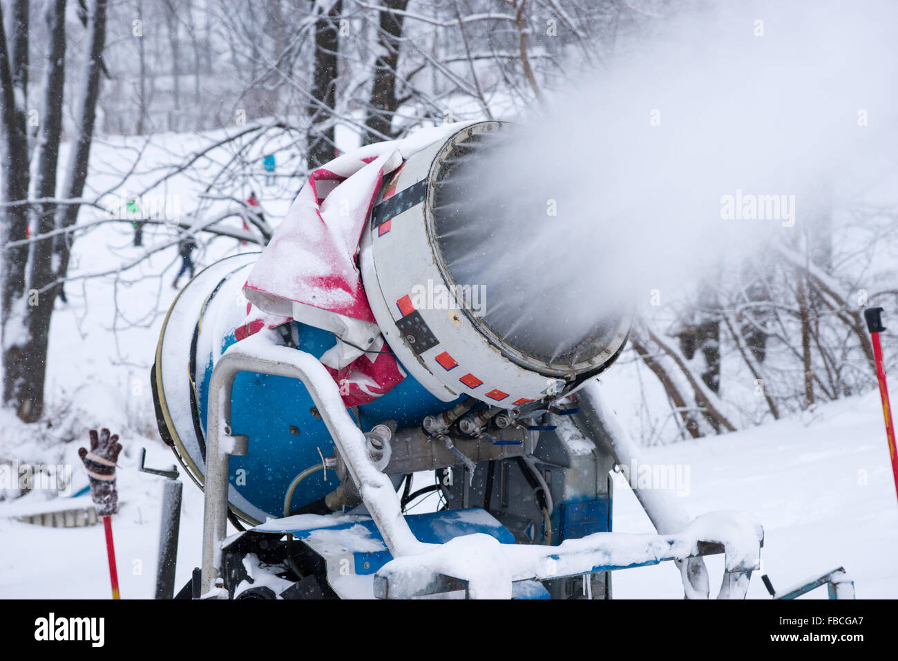 Fake snow machine hires stock photography and images Alamy