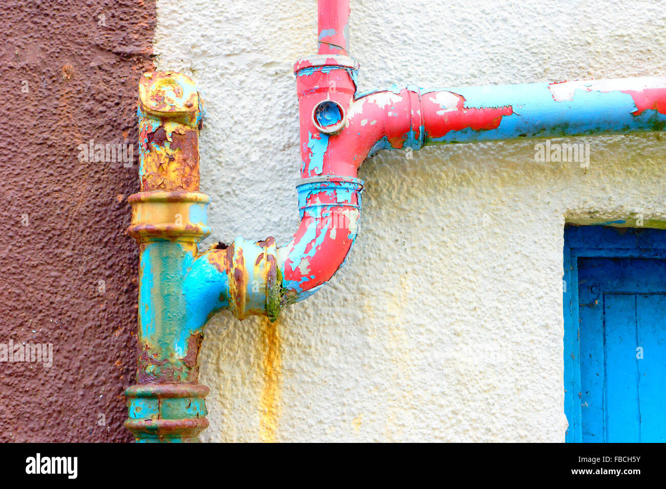 Drainage pipe paint hires stock photography and images Alamy