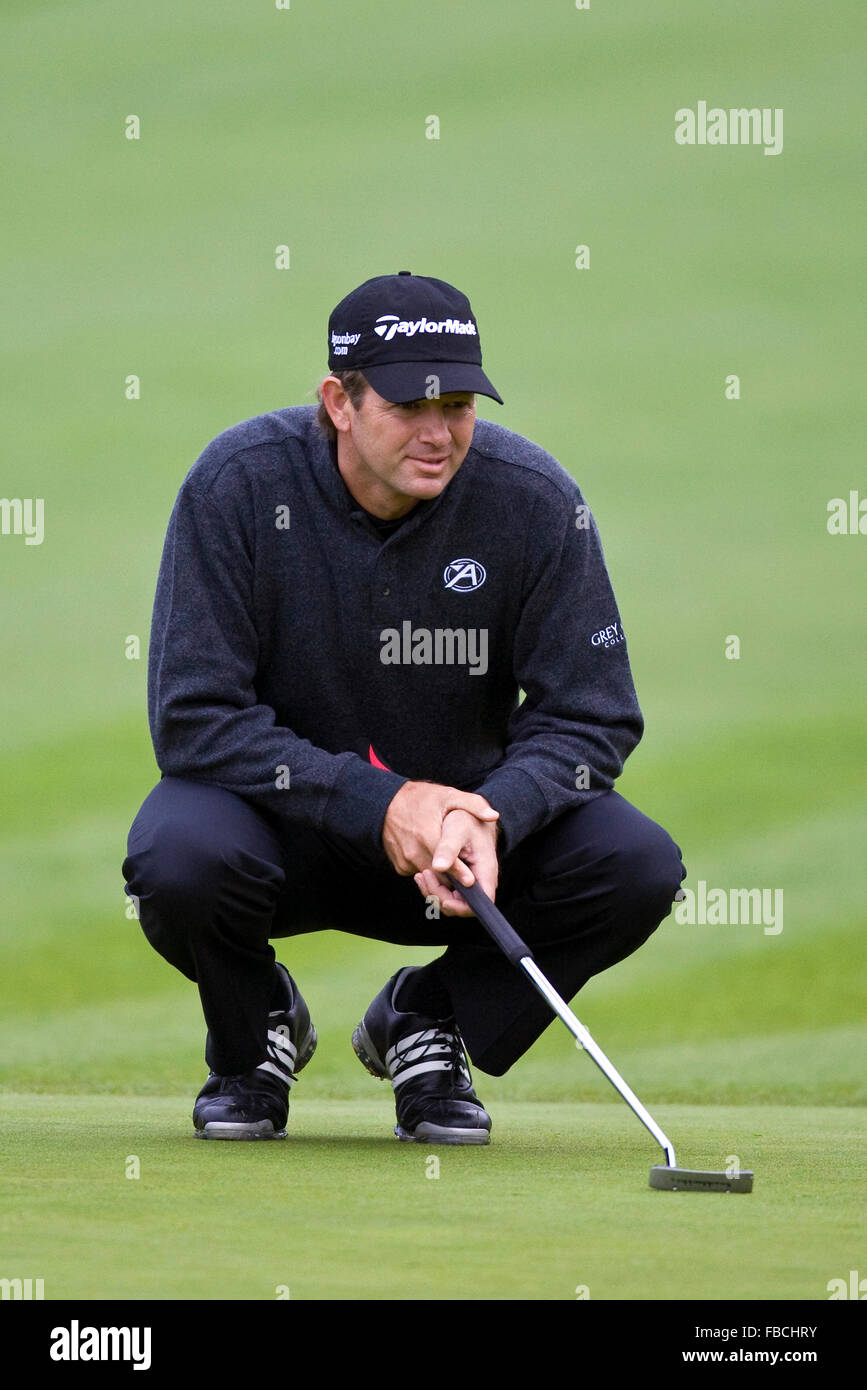 Retief goosen playing golf hi-res stock photography and images - Alamy