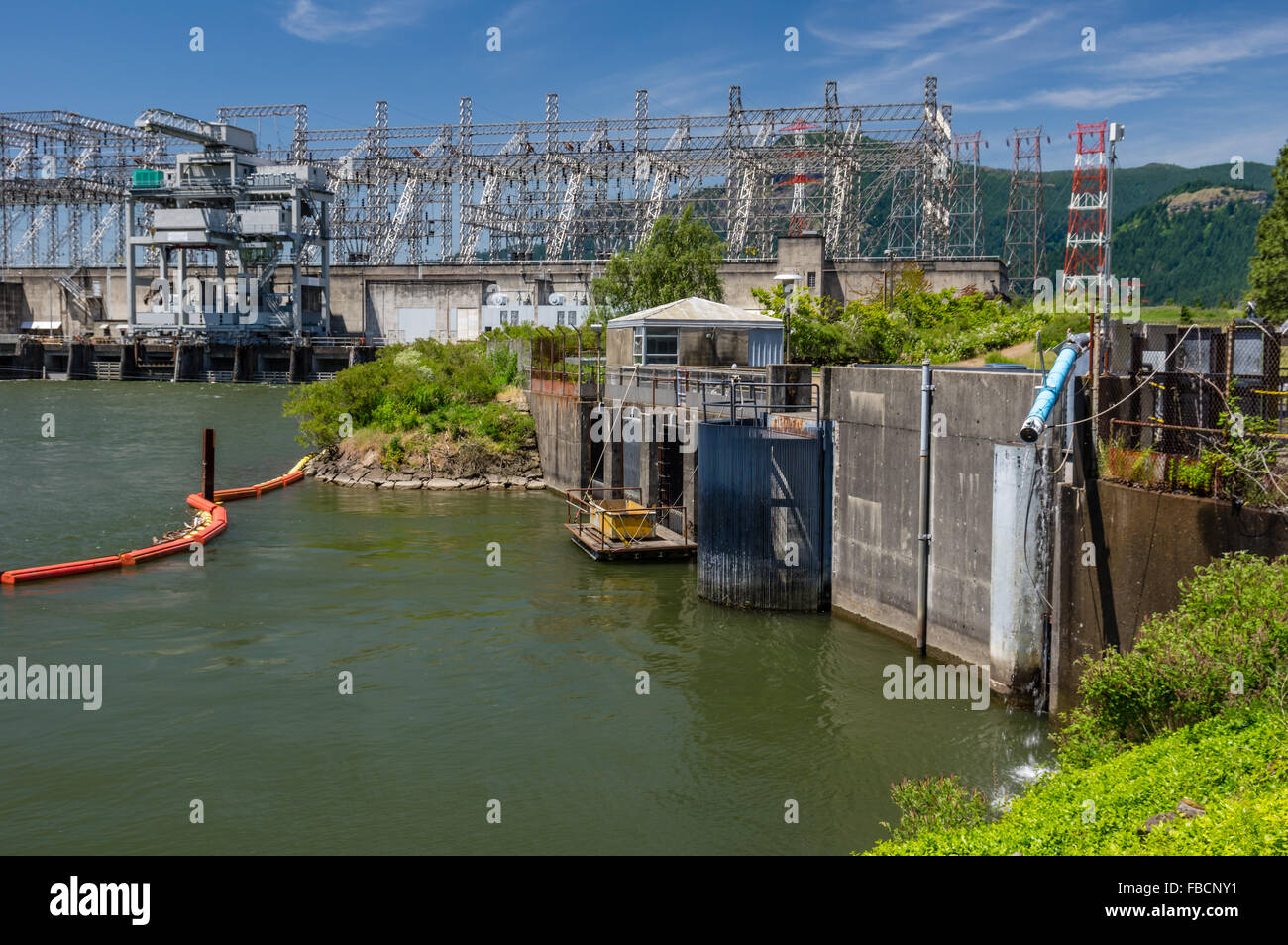 Bonneville Dam hydropower dam on the Columbia River. Cascade Locks
