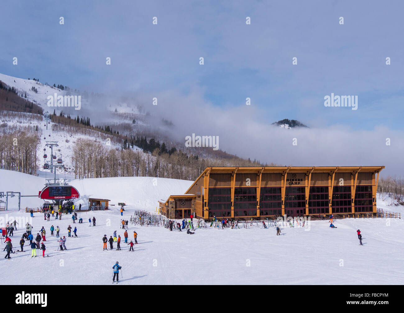 Ski resort winter gondola lodge hi-res stock photography and images - Alamy
