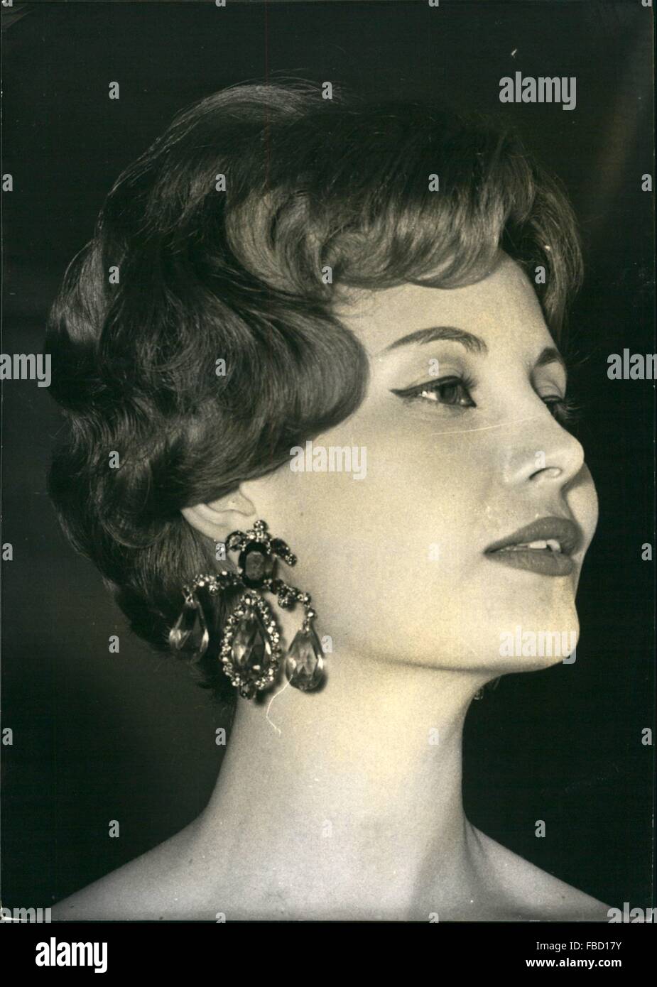 Hair styles 1958 hi-res stock photography and images - Alamy Hair styles 1958 hi-res stock photography and images - Alamy
