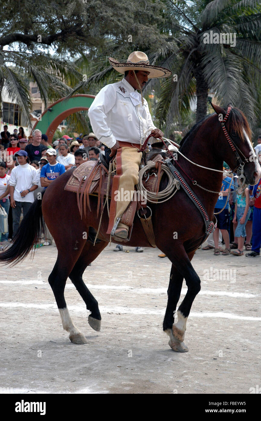 Mexican man riding horse hi-res stock photography and images - Alamy