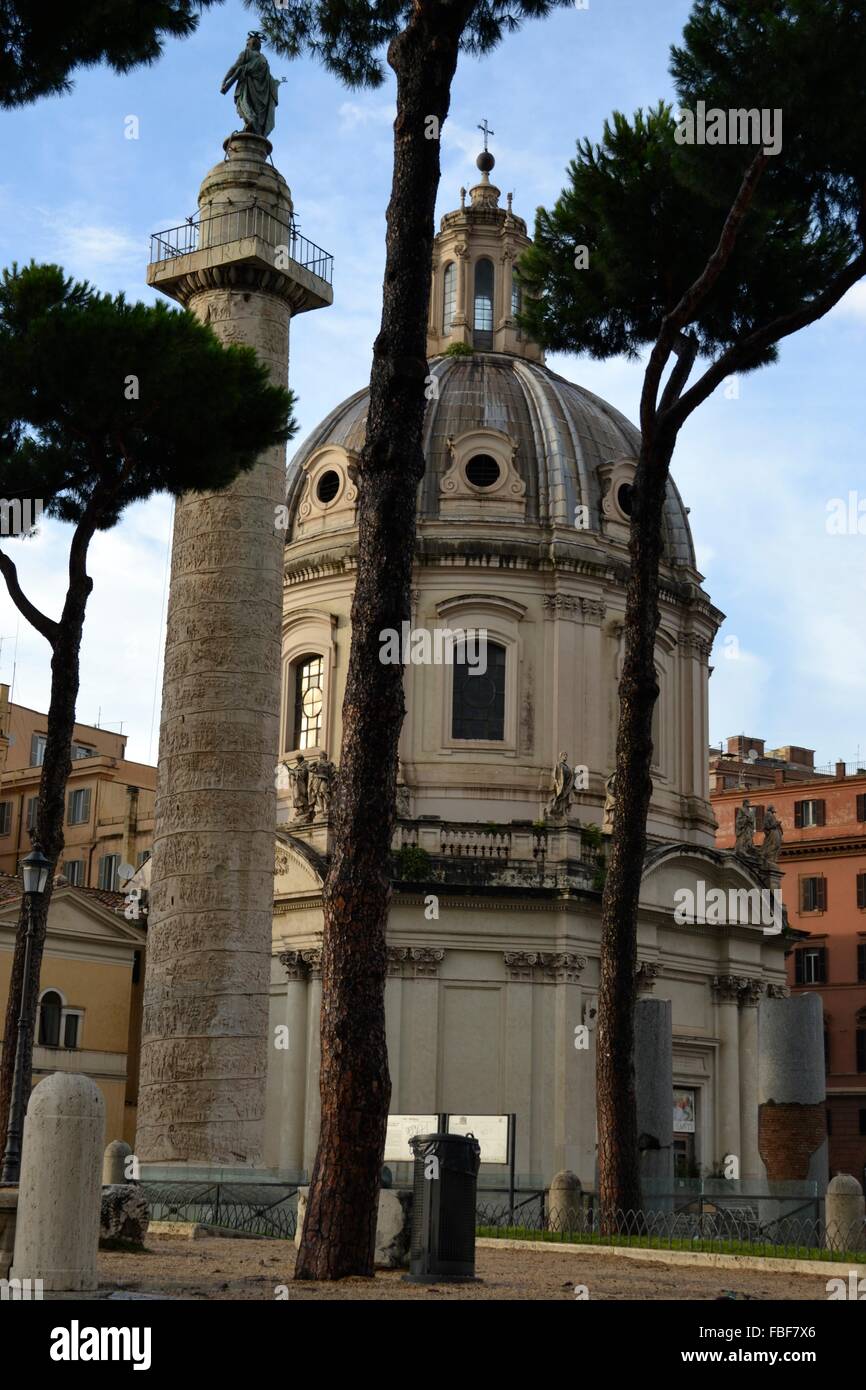 one of the last standing ancient columns in Rome Stock Photo - Alamy