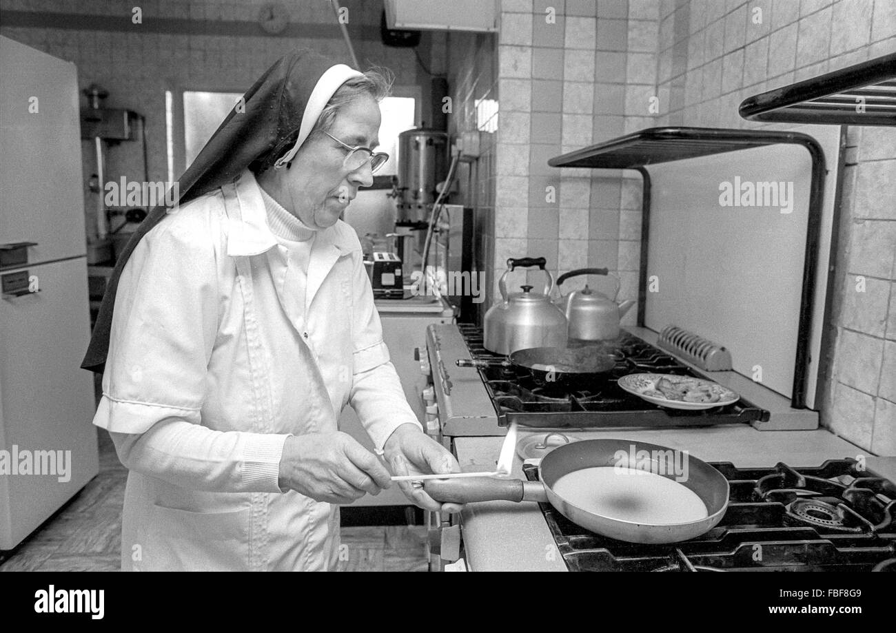 Nuns at the Franciscan Convent in Copthorne, West Sussex, at breakfast time. Stock Photo