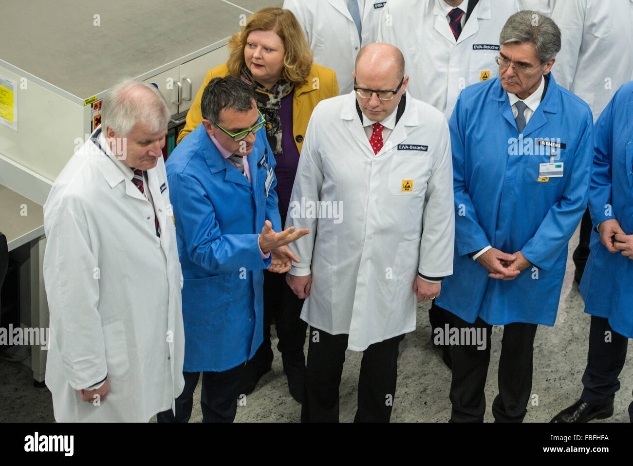 Amberg, Germany. 13th Jan, 2016. Bavarian Premier Horst Seehofer (l-r ...