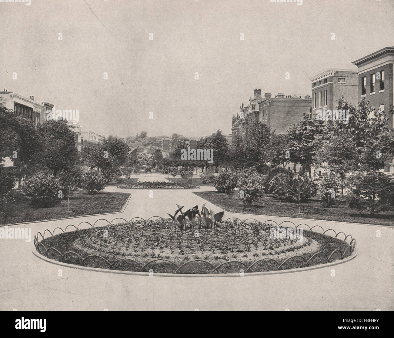 Eutaw place hires stock photography and images Alamy