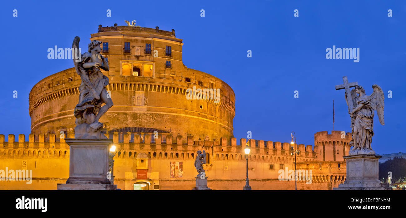 Castel Sant'Angelo, panoramic night view Stock Photo - Alamy
