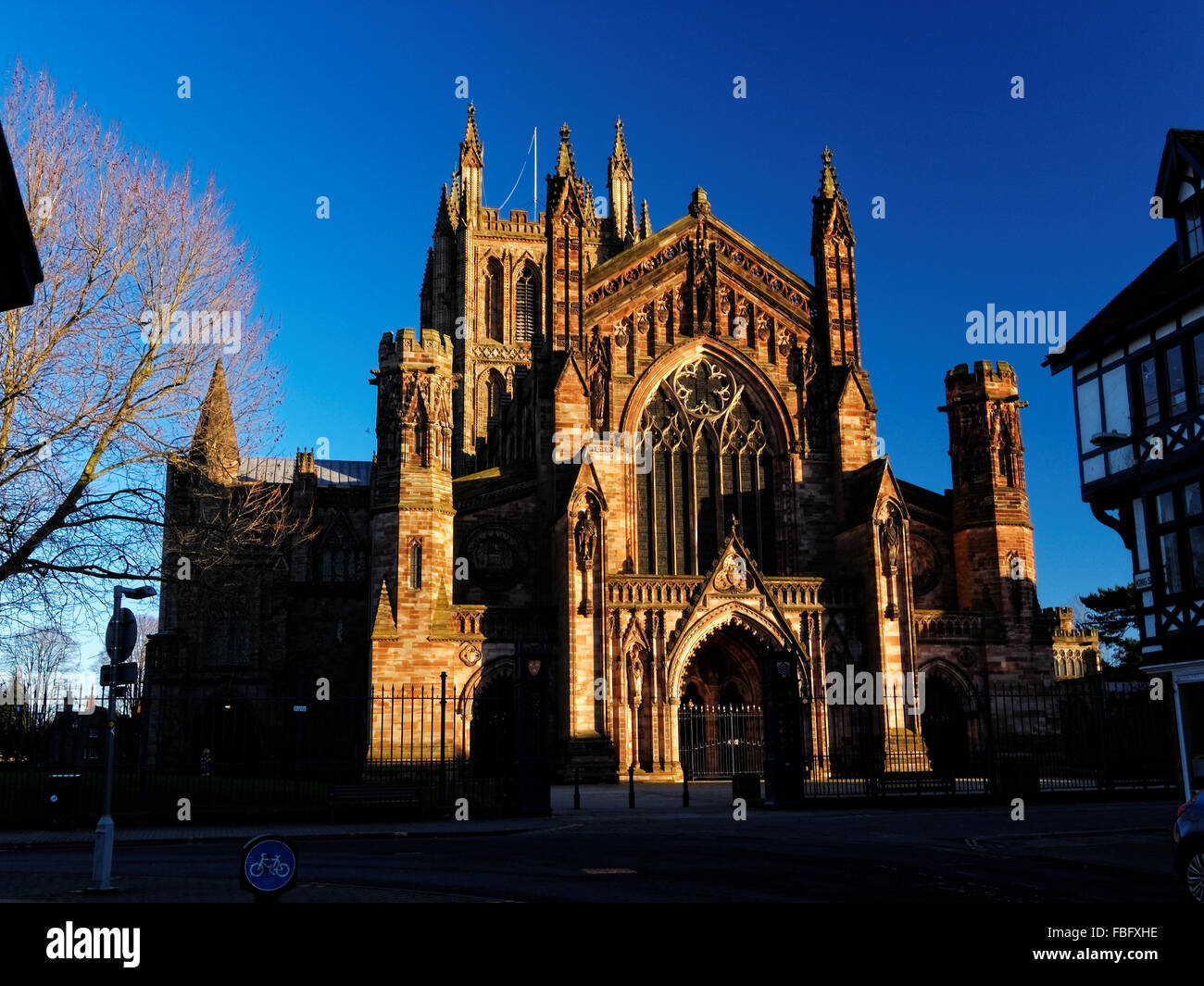 hereford-cathedral-stands-on-a-green-in-the-heart-of-the-county-town