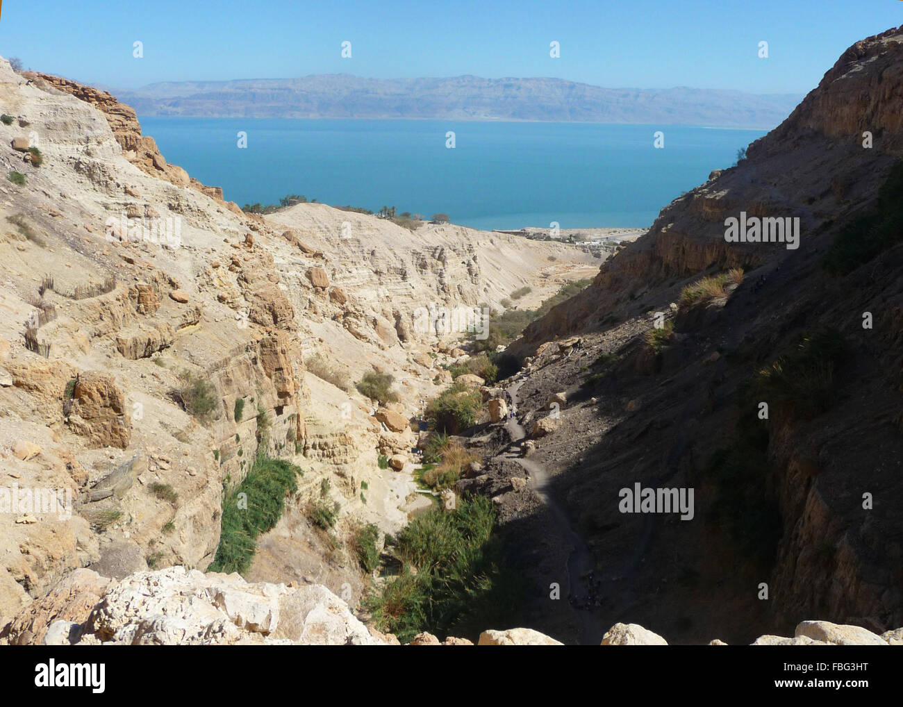 Beautiful hiking trail with a view of the dead sea from Ein Gedi Nature Reserve, Israel Stock Photo