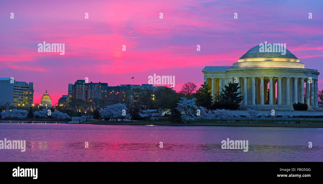 Sunrise over tidal basin hi-res stock photography and images - Alamy