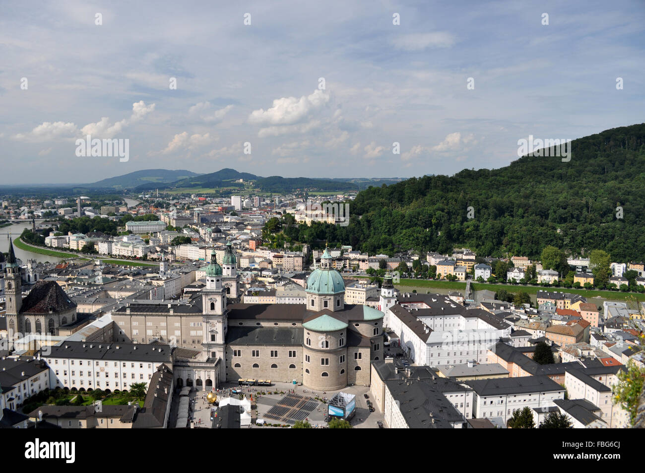 Salzburg (German pronunciation: [ˈzaltsbʊɐ̯k] (About this sound