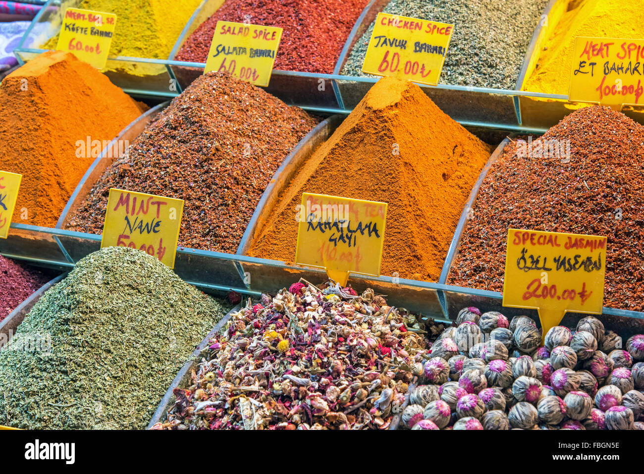 Different teas and spices at the Spice market in Istanbul Stock Photo
