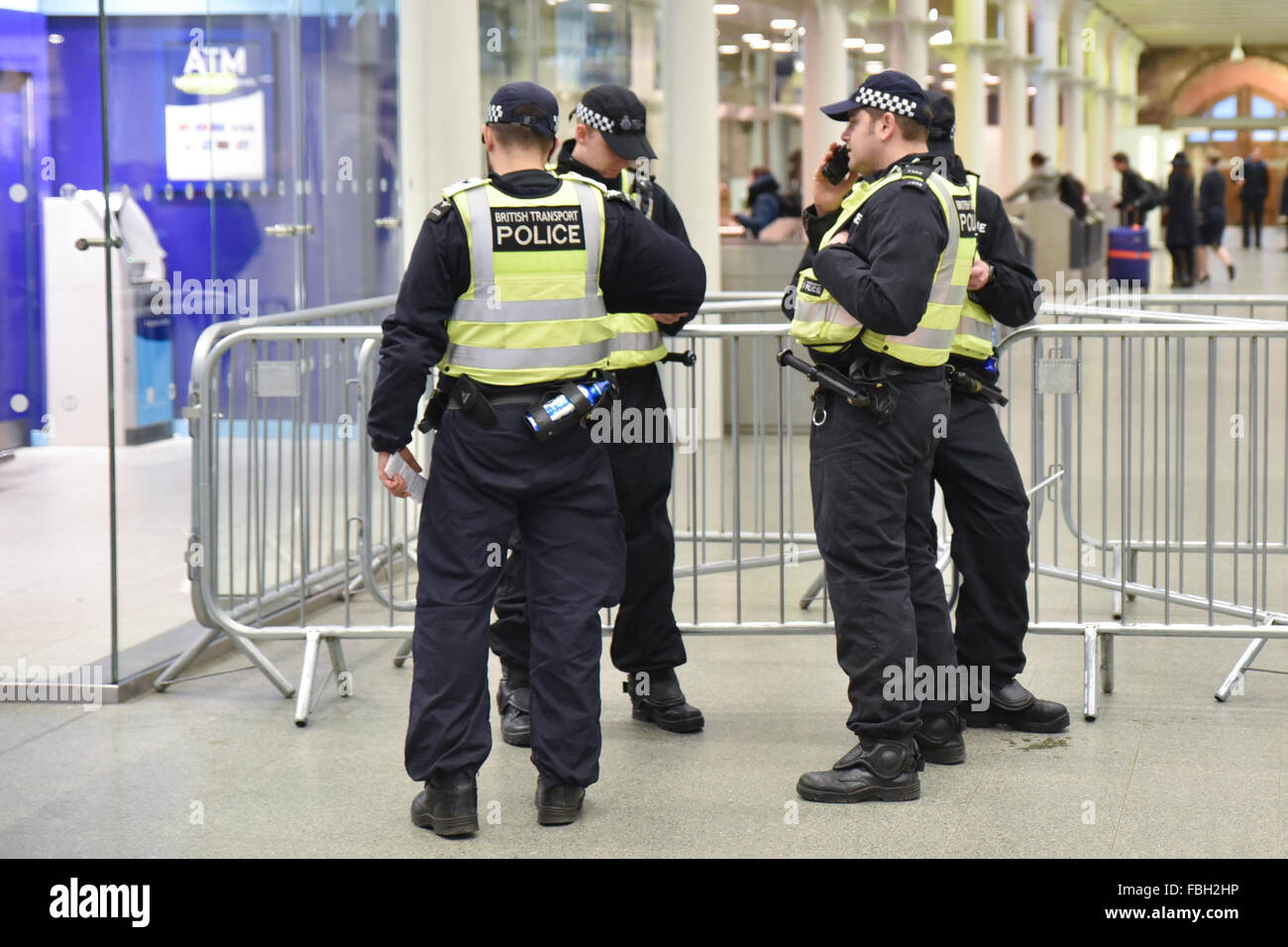 St Pancras International, London, UK. 16th January 2016. St Pancras station has greatly increased security Calais 'die in' Stock Photo