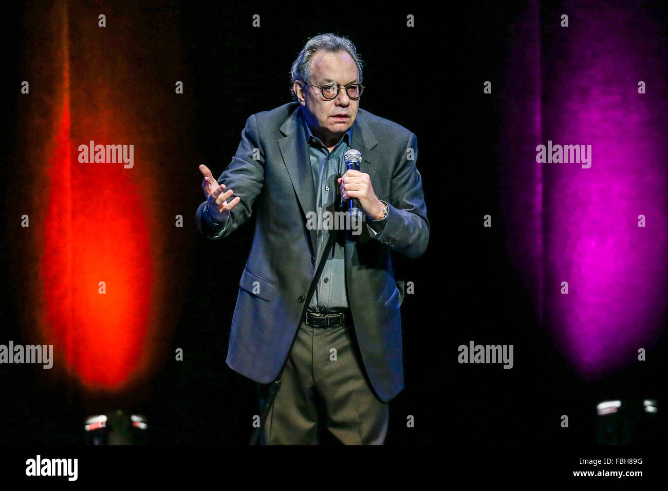 Lewis Black live on tour Stock Photo Alamy