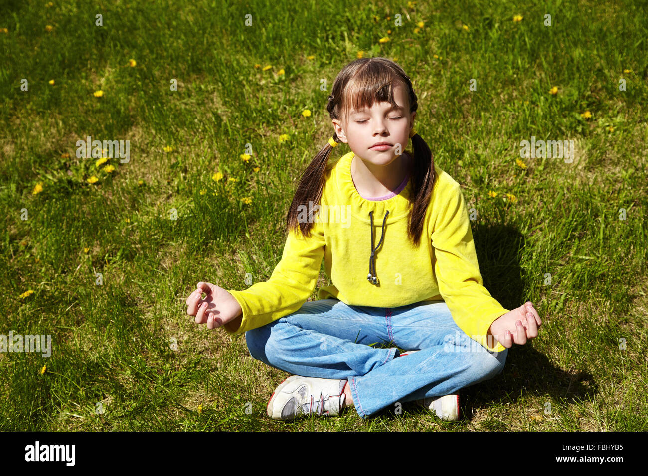 happy little girl in the park Stock Photo - Alamy