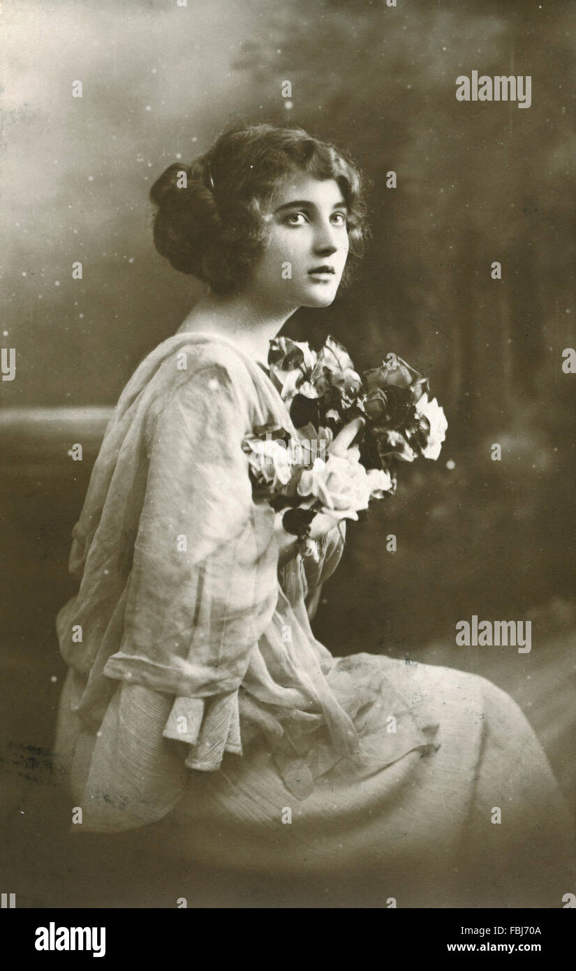 Historical woman hi-res stock photography and images - Alamy