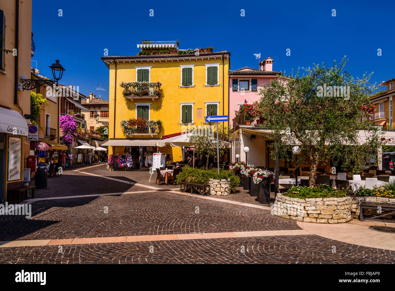 Italy, Veneto, Lake Garda, Bardolino, Piazza Lenotti Stock Photo