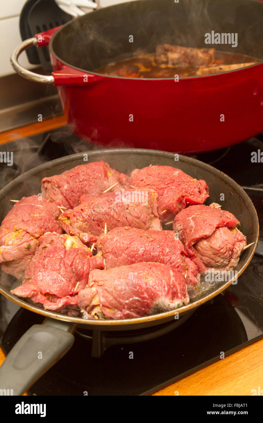Rouladen in a roasting dish Stock Photo Alamy