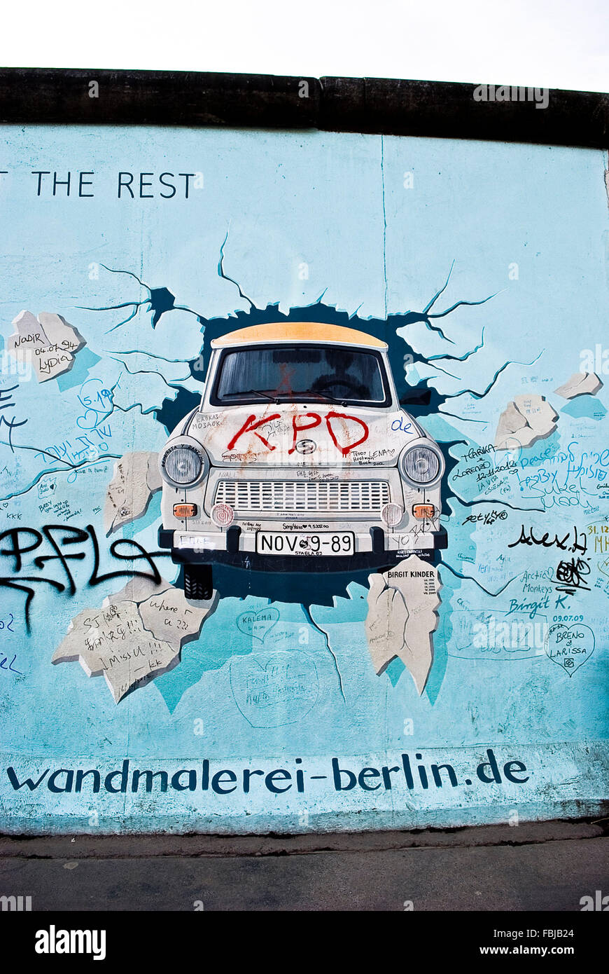 Test The Best (test The rest)' artist: Birgit Kinder, East Side Gallery, Berlin Stock Photo