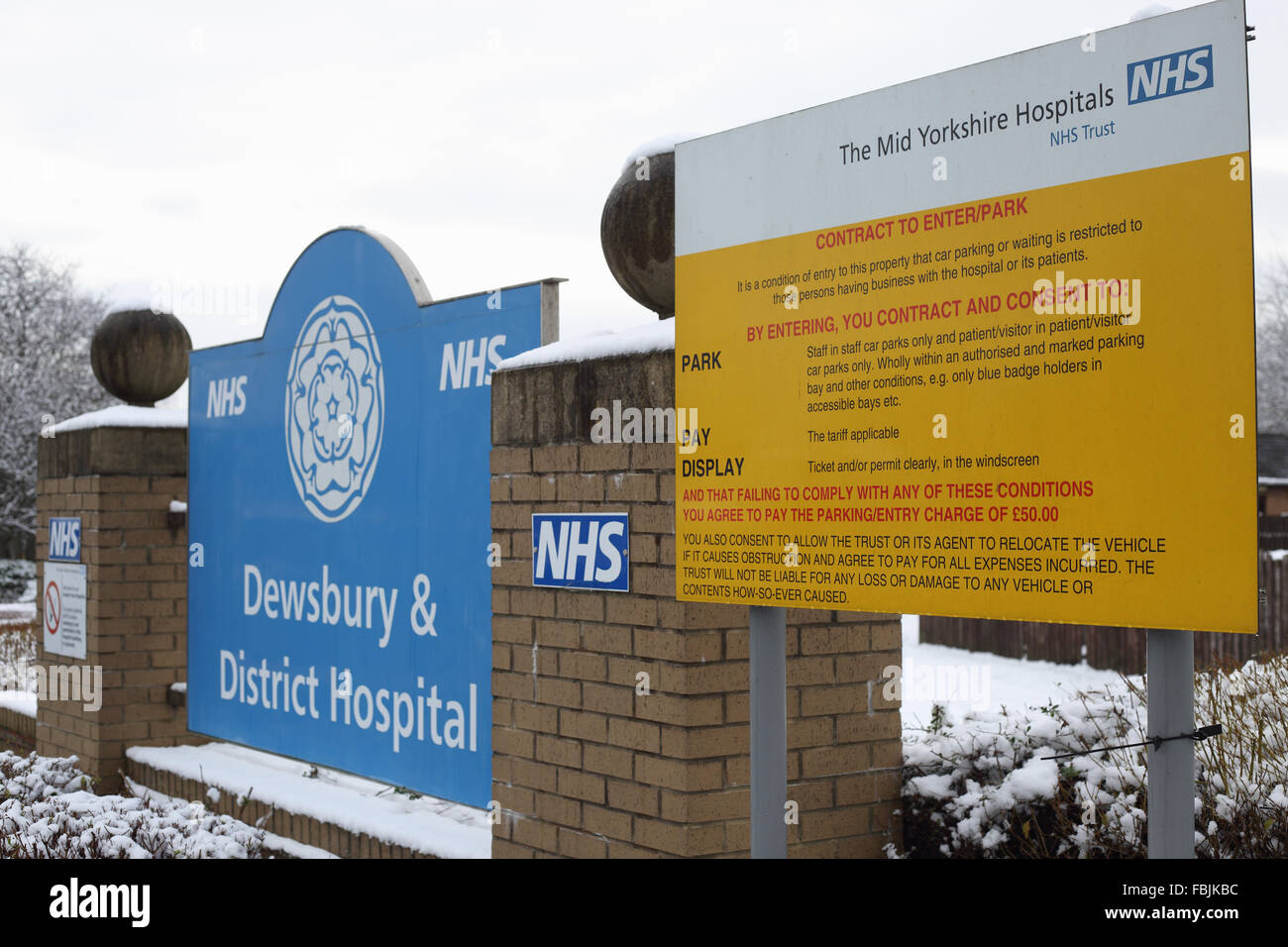 Dewsbury and district hospital sign Stock Photo Alamy