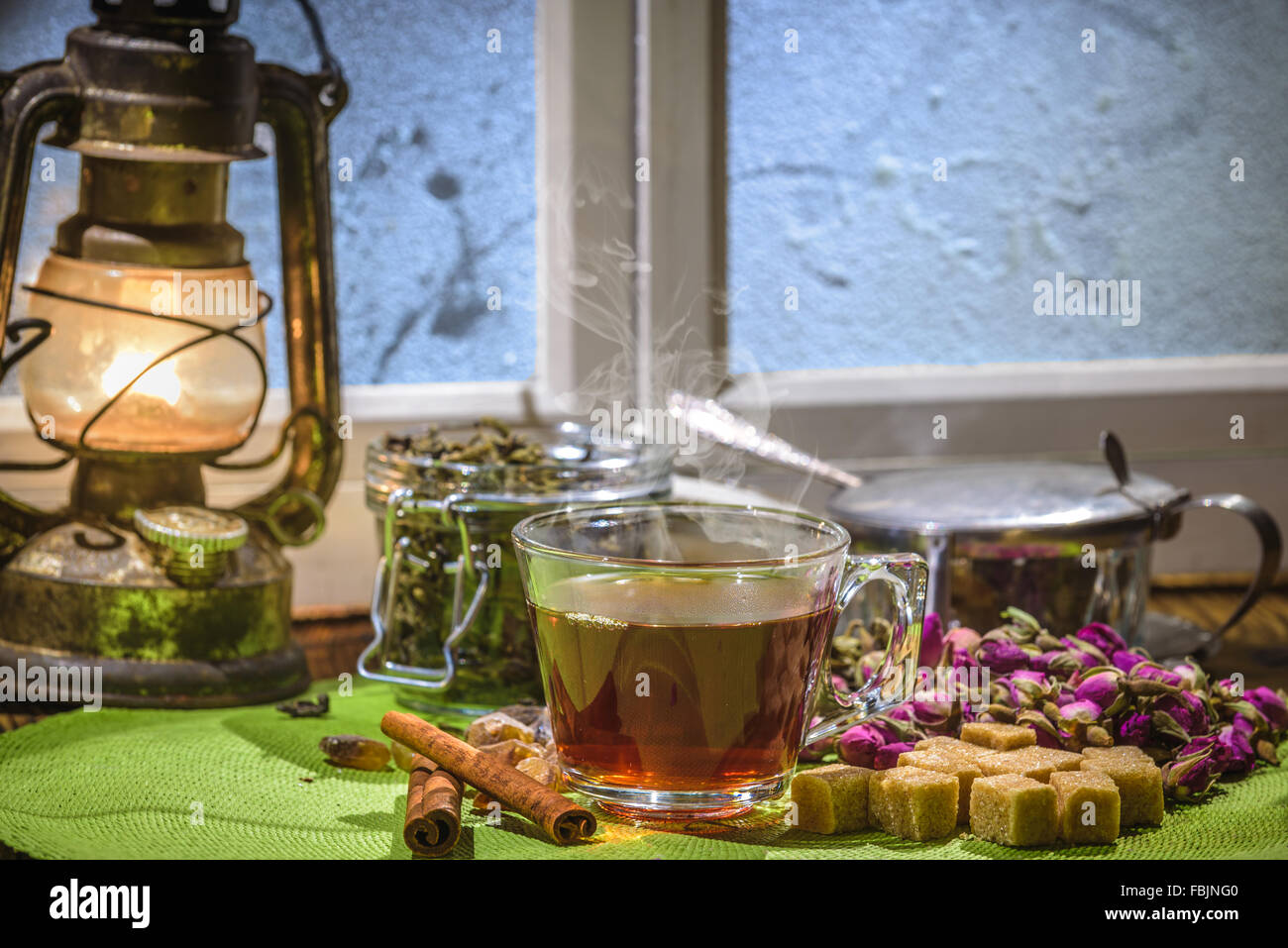 Teacup window hi-res stock photography and images - Alamy
