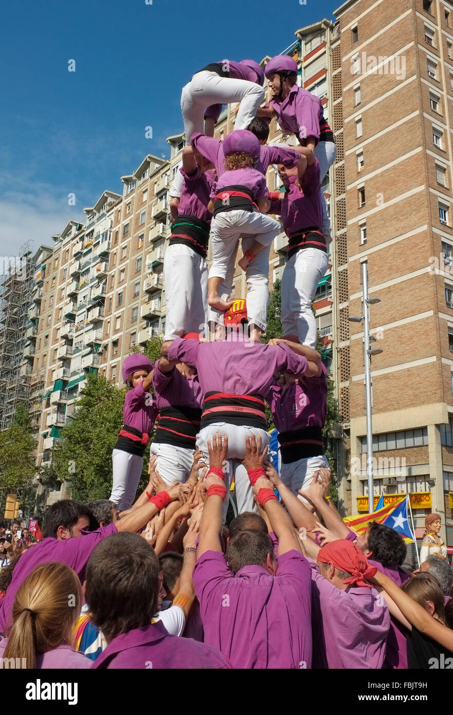 Approximately 2 million pro-independence Catalans gather on Avinguda Meridiana, Barcelona, castellers. castellers human tower Stock Photo